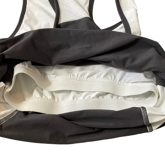 SOFIBELLA Gray & White Athletic Tank Top  size XS Built in Shelf bra - Picture 6 of 7